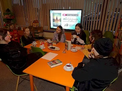 Zdjęcie z DKK dla młodzieży. Rozmowa o książkach