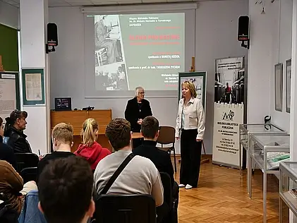 Zdjęcie ze spotkanie "Słowa prawdziwe"