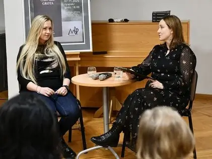 Zdjęcie ze spotkania z Aleksandrą Kowal - Brzozą